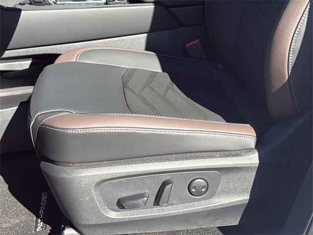 new 2025 Nissan Pathfinder car, priced at $47,315