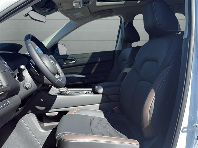 new 2025 Nissan Pathfinder car, priced at $47,315