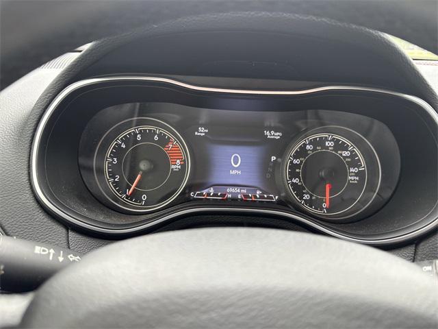 used 2021 Jeep Cherokee car, priced at $20,646