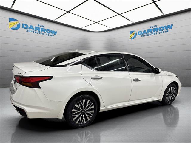 used 2023 Nissan Altima car, priced at $20,000
