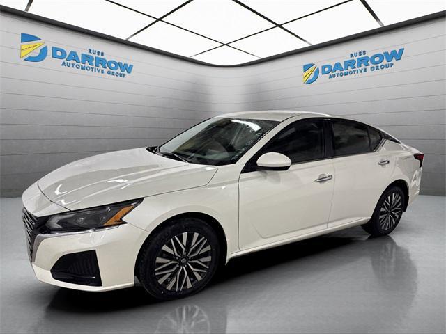 used 2023 Nissan Altima car, priced at $20,000