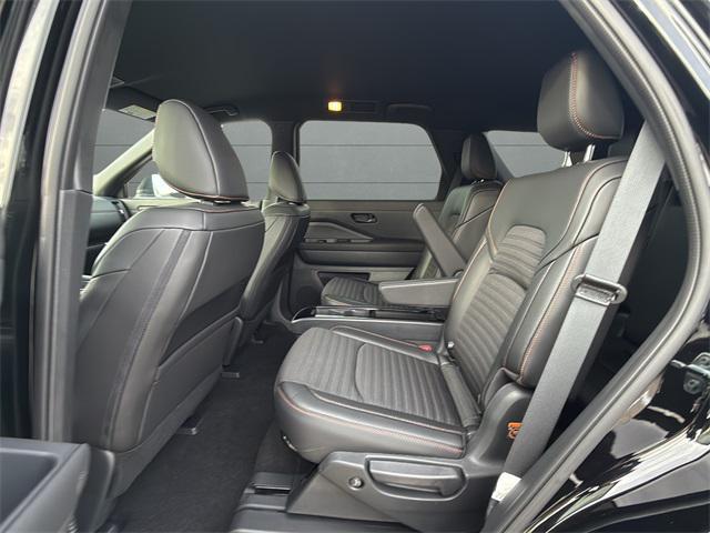 new 2025 Nissan Pathfinder car