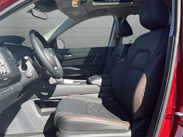 new 2025 Nissan Pathfinder car, priced at $46,459