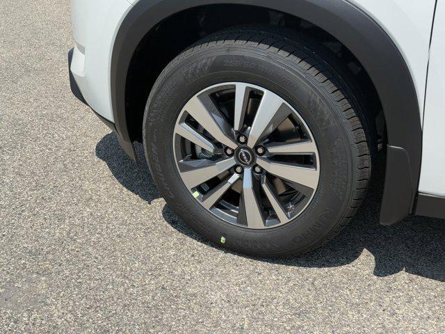 new 2025 Nissan Pathfinder car, priced at $41,989