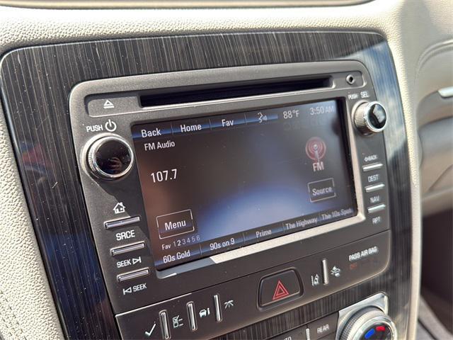 used 2015 Chevrolet Traverse car, priced at $13,500