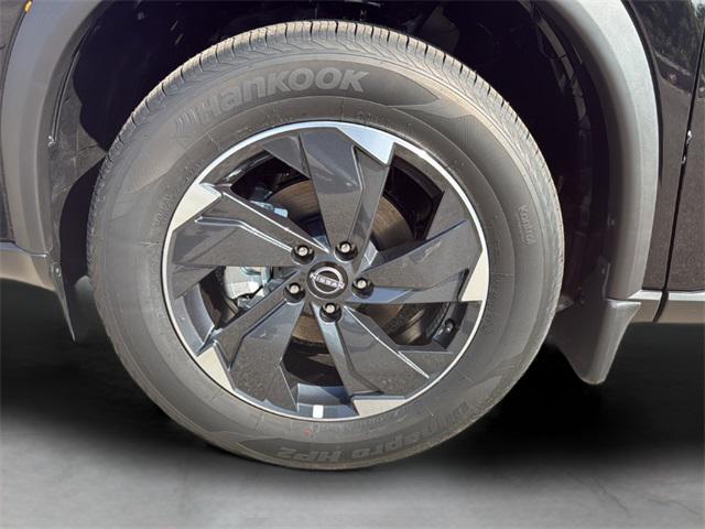 new 2026 Nissan Rogue car, priced at $31,957