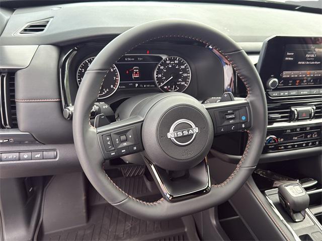 new 2025 Nissan Pathfinder car, priced at $39,607