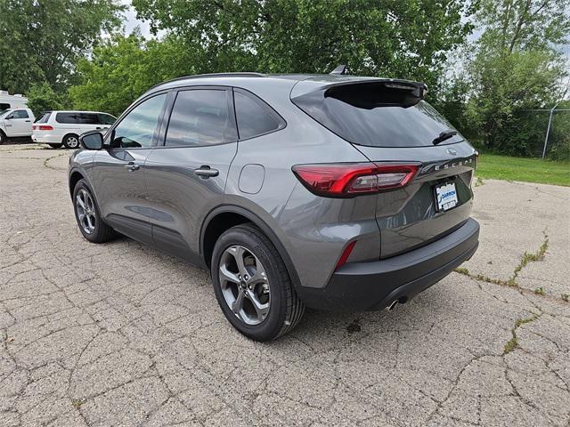 used 2025 Ford Escape car, priced at $29,900