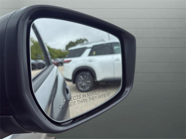 new 2025 Nissan Kicks car, priced at $23,697