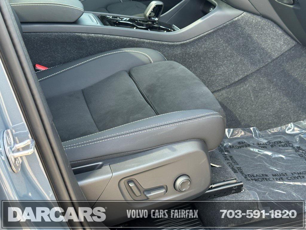 used 2023 Volvo XC40 car, priced at $36,700