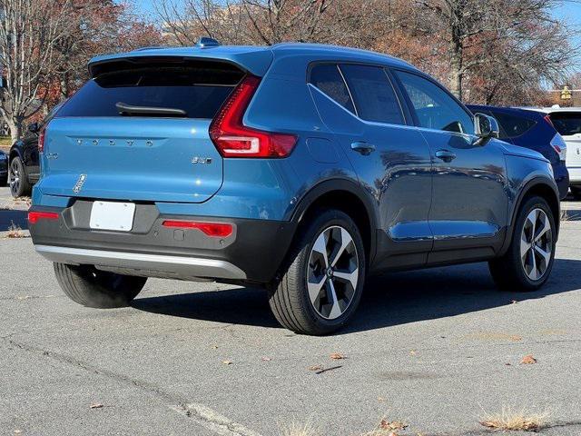 new 2024 Volvo XC40 car, priced at $44,445