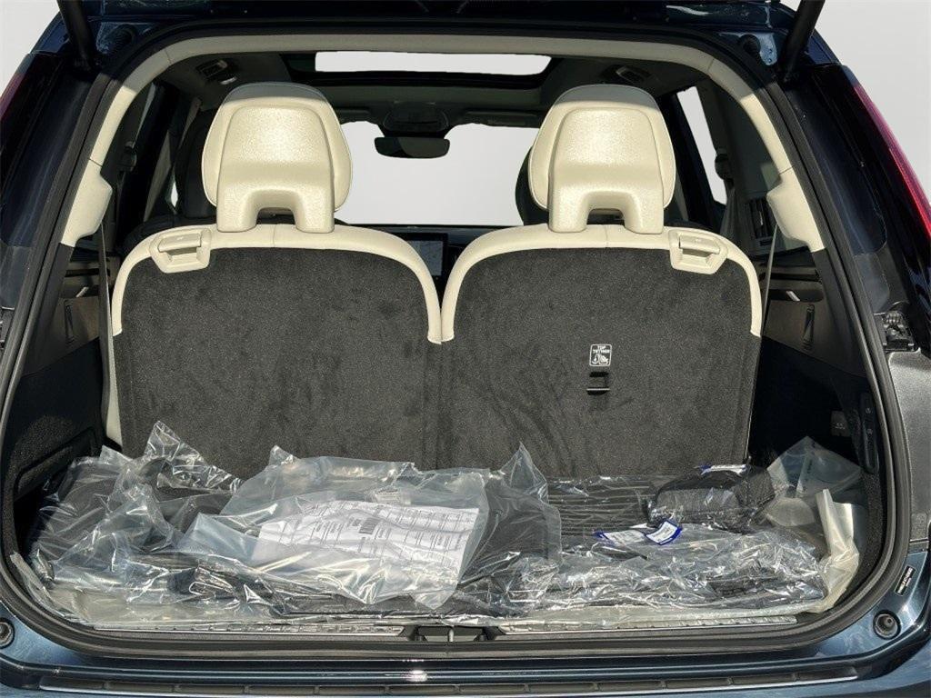 new 2026 Volvo XC90 car, priced at $74,875