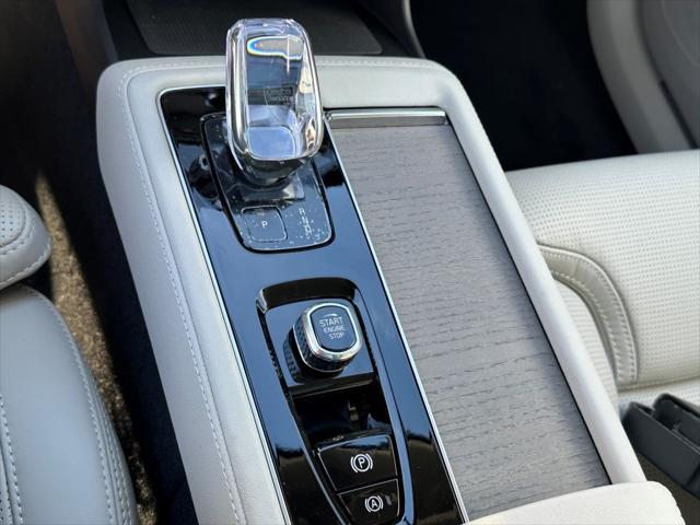new 2026 Volvo XC90 car, priced at $76,875