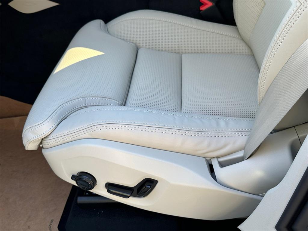 new 2026 Volvo XC60 car, priced at $60,223