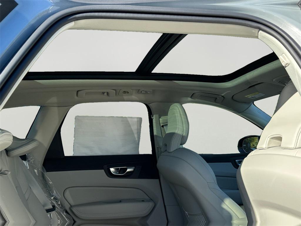 new 2026 Volvo XC60 car, priced at $60,223