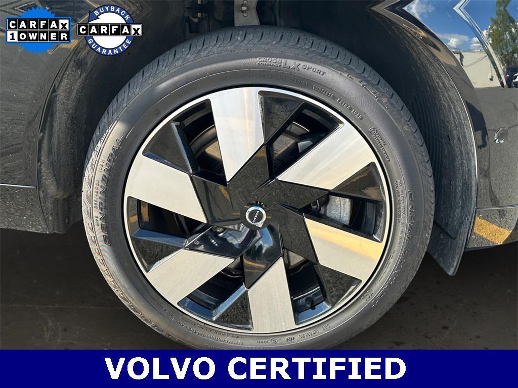 used 2023 Volvo XC60 Recharge Plug-In Hybrid car, priced at $39,398