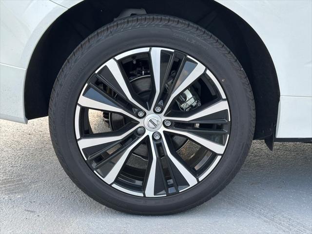 new 2025 Volvo XC60 car, priced at $54,360