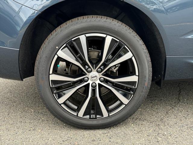 new 2025 Volvo XC60 car, priced at $60,460