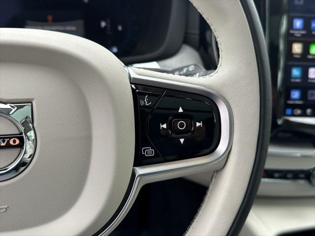 new 2025 Volvo XC60 car, priced at $60,460