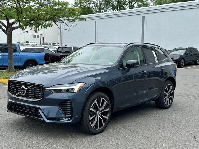 new 2025 Volvo XC60 car, priced at $60,460