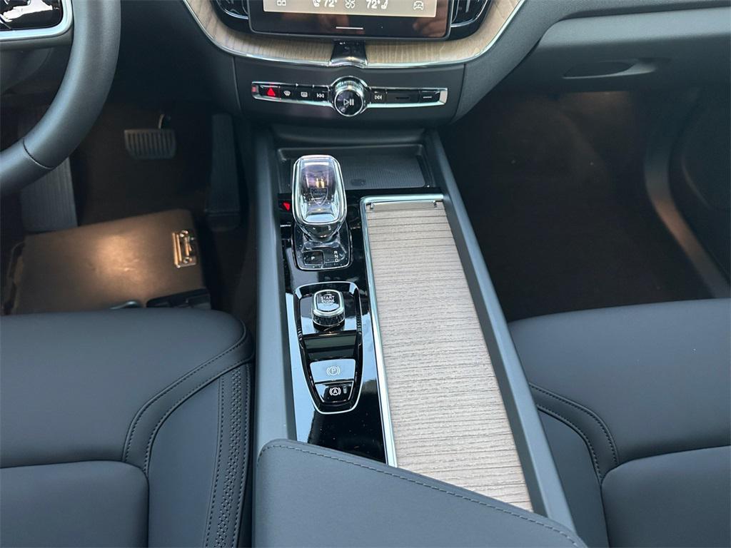new 2026 Volvo XC60 car, priced at $54,985