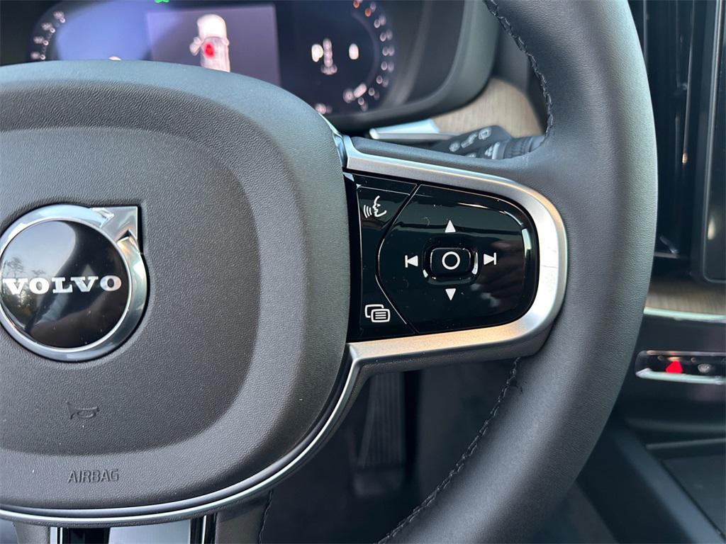 new 2026 Volvo XC60 car, priced at $54,985