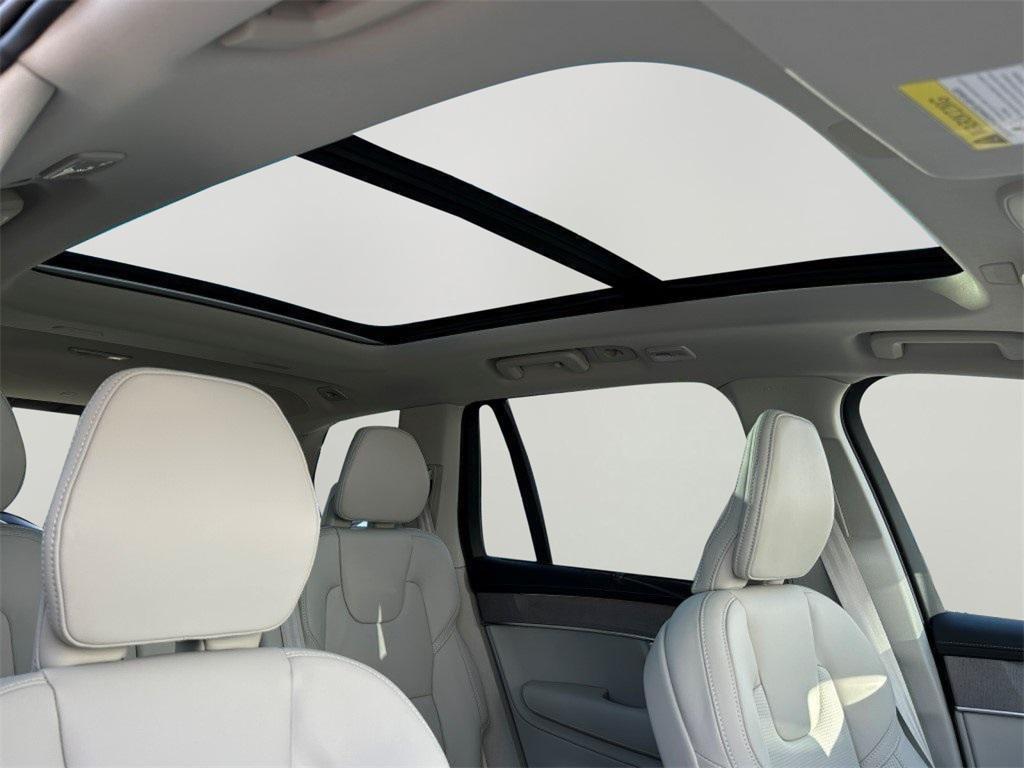 new 2026 Volvo XC90 car, priced at $73,455
