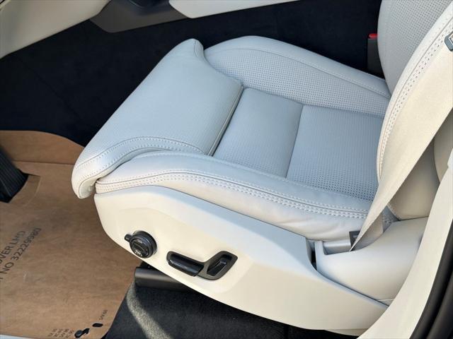 new 2026 Volvo XC90 car, priced at $75,455