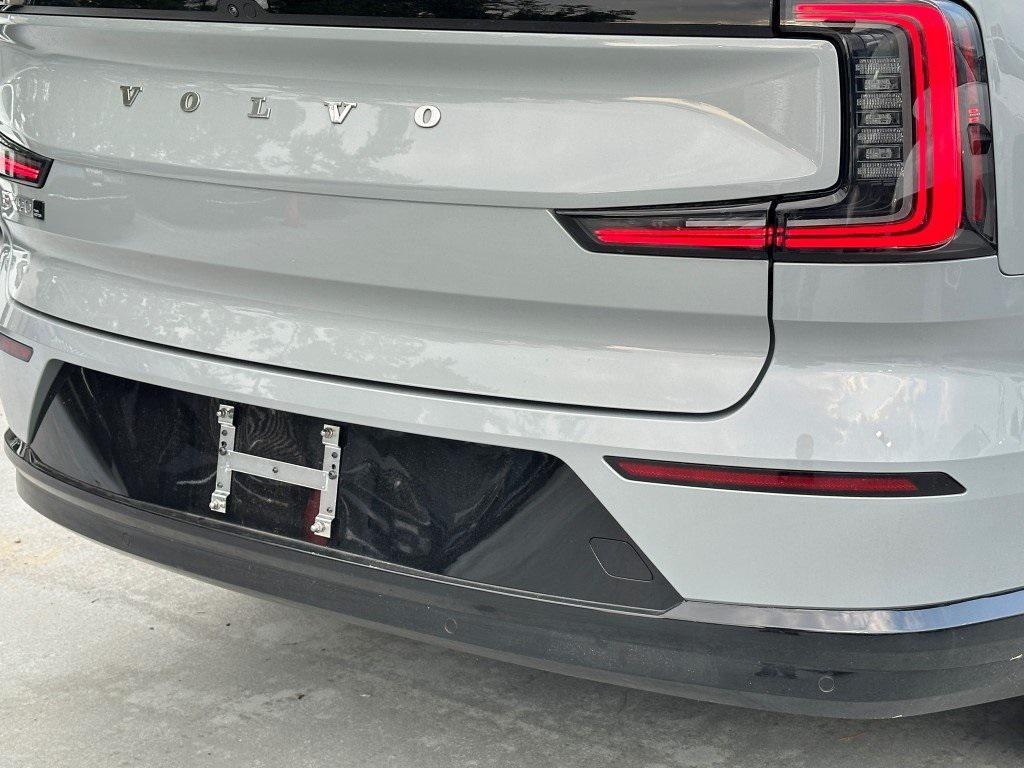 new 2025 Volvo EX90 car, priced at $88,585