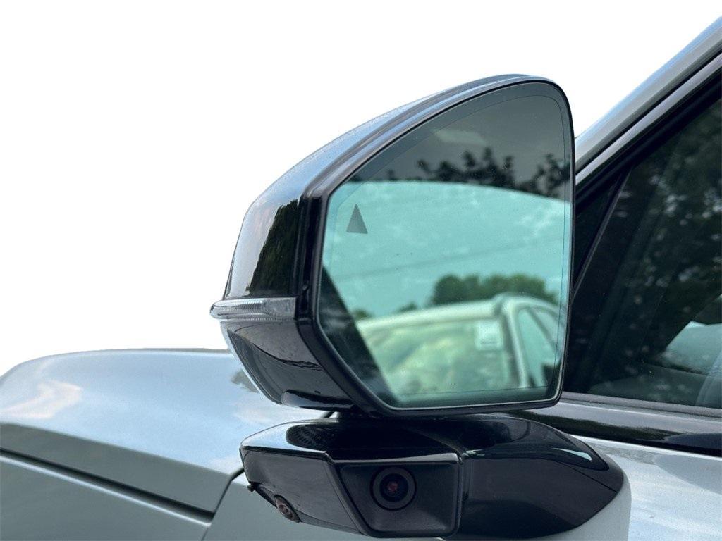 new 2025 Volvo EX90 car, priced at $89,585