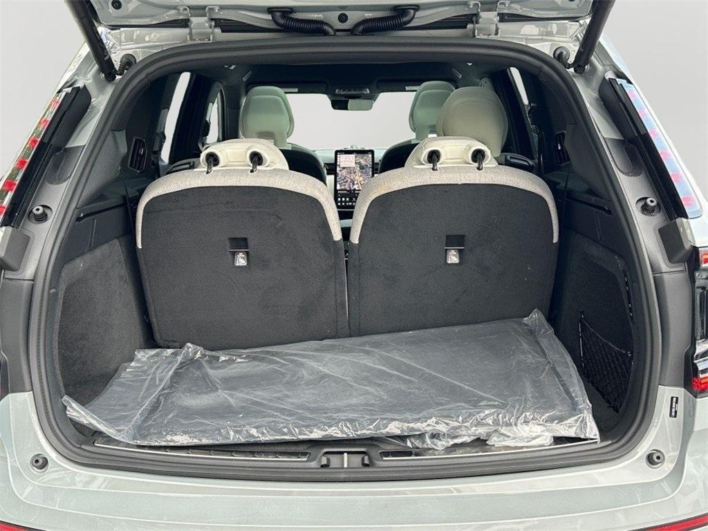 new 2025 Volvo EX90 car, priced at $89,585