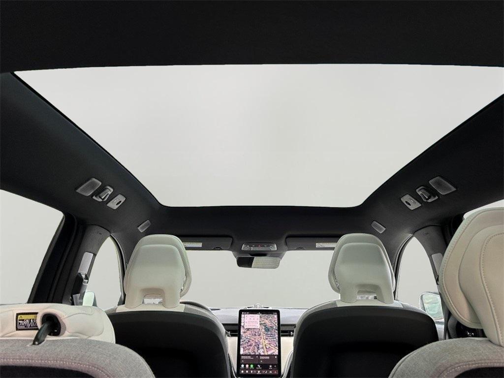 new 2025 Volvo EX90 car, priced at $89,585