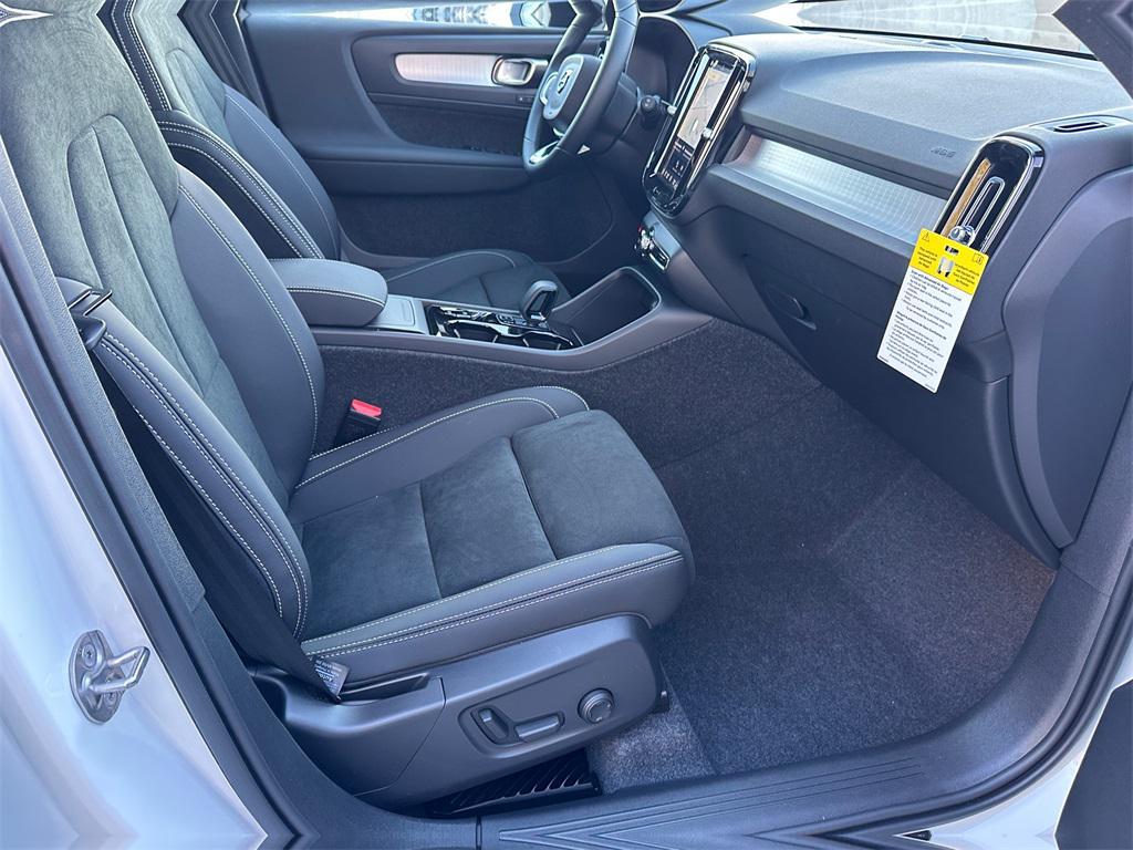 new 2026 Volvo XC40 car, priced at $51,245