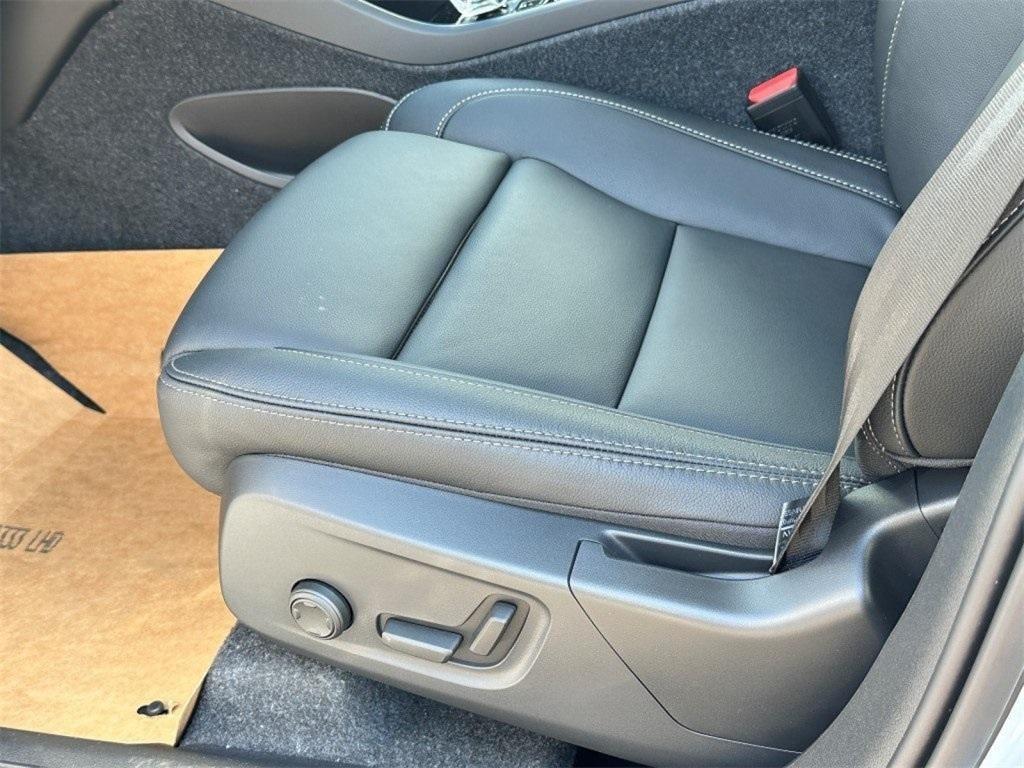 new 2026 Volvo XC40 car, priced at $47,650