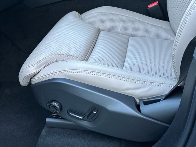 new 2025 Volvo XC90 car, priced at $70,845