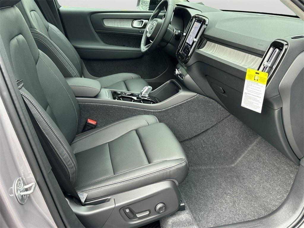 new 2026 Volvo XC40 car, priced at $50,250