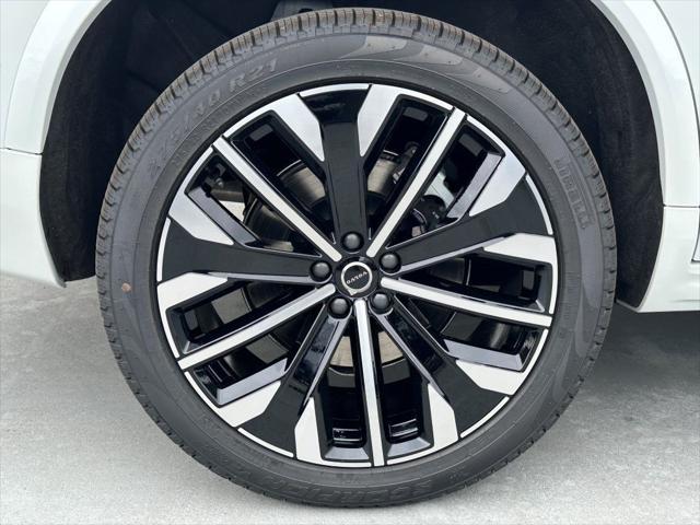 new 2025 Volvo XC90 car, priced at $69,155