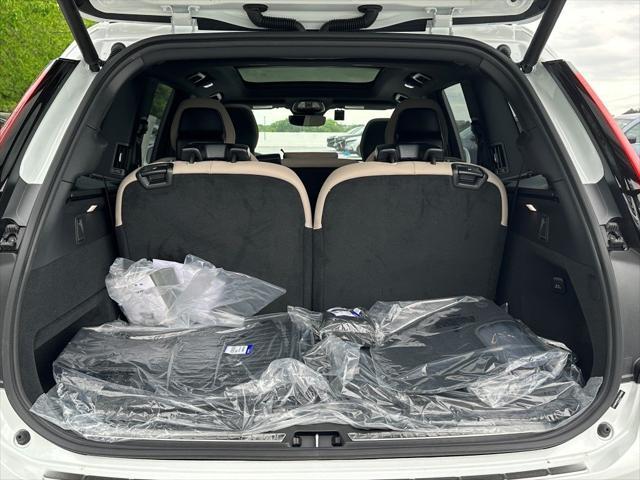 new 2025 Volvo XC90 car, priced at $69,155