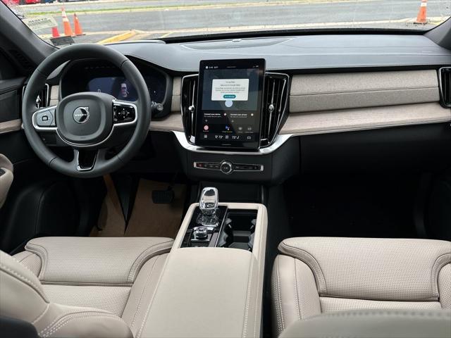 new 2025 Volvo XC90 car, priced at $71,345
