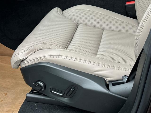 new 2025 Volvo XC90 car, priced at $71,345