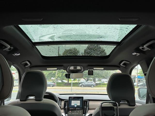 new 2025 Volvo XC90 car, priced at $71,345