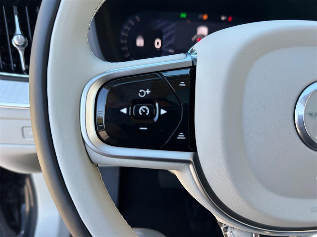 new 2026 Volvo XC60 car, priced at $60,285