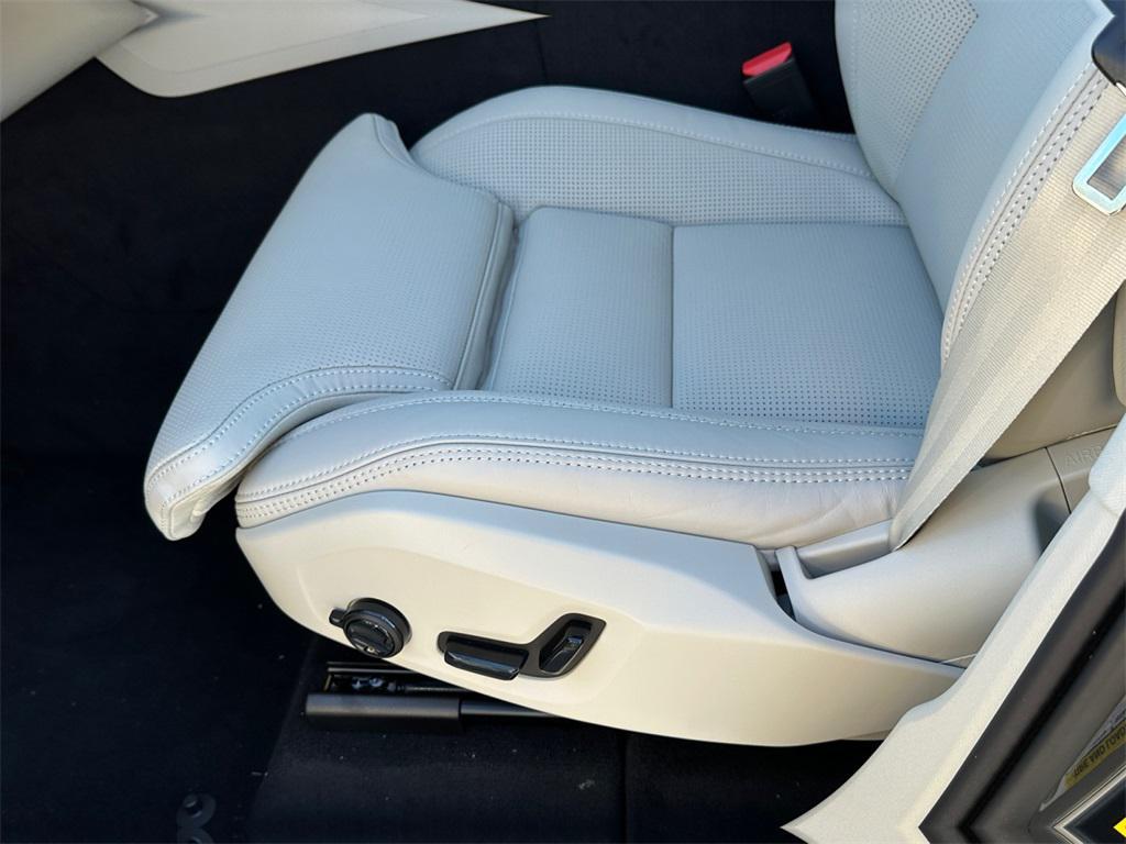 new 2026 Volvo XC60 car, priced at $60,285