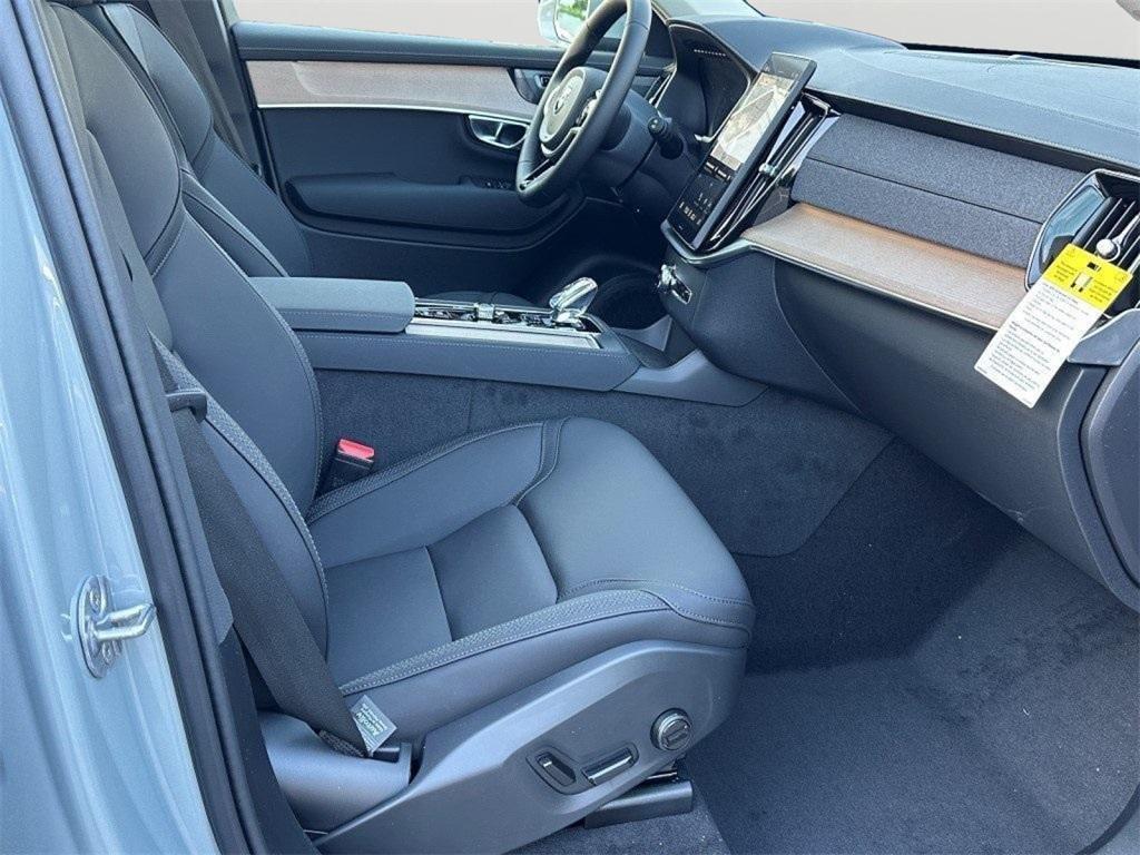 new 2026 Volvo XC90 Plug-In Hybrid car, priced at $78,875