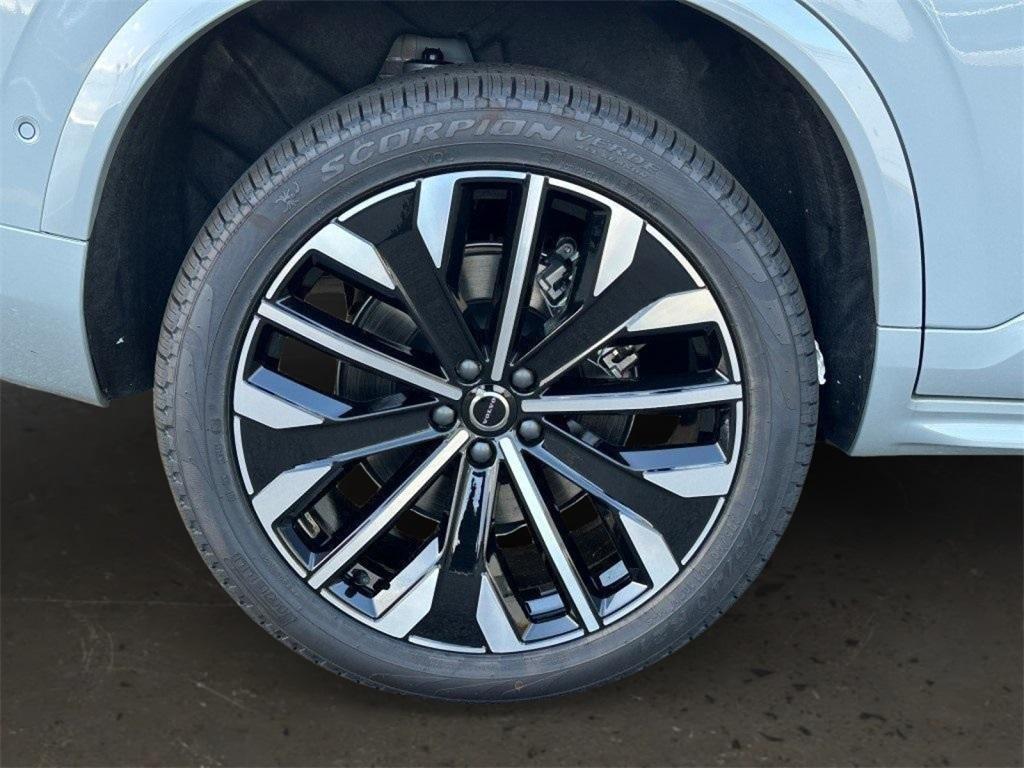 new 2026 Volvo XC90 Plug-In Hybrid car, priced at $78,875