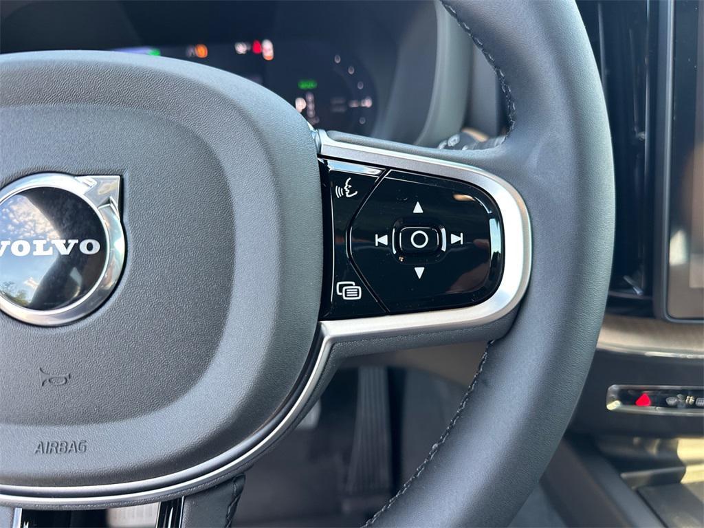 new 2026 Volvo XC60 Plug-In Hybrid car, priced at $66,285