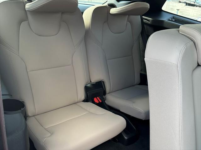new 2025 Volvo XC90 car