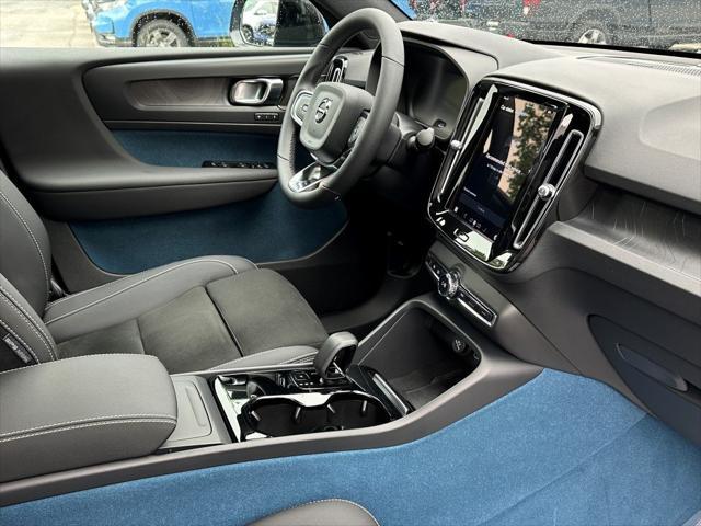 used 2022 Volvo C40 Recharge Pure Electric car, priced at $33,568