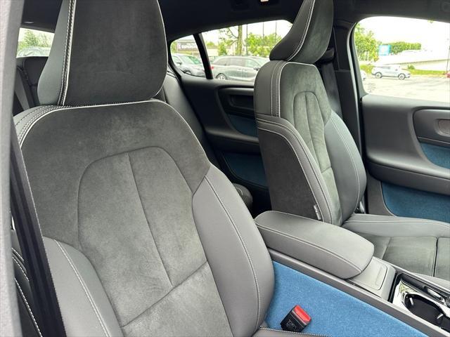 used 2022 Volvo C40 Recharge Pure Electric car, priced at $33,568