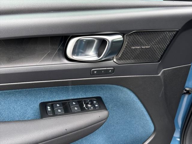 used 2022 Volvo C40 Recharge Pure Electric car, priced at $33,568